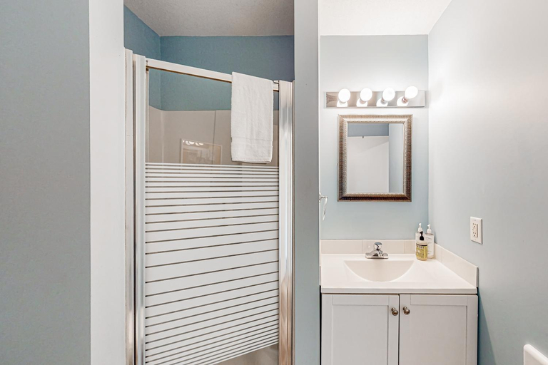 Others 3, SnowCrest Village, Unit 5B, Kootenay Boundary