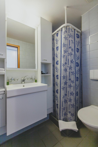 Bathroom 1