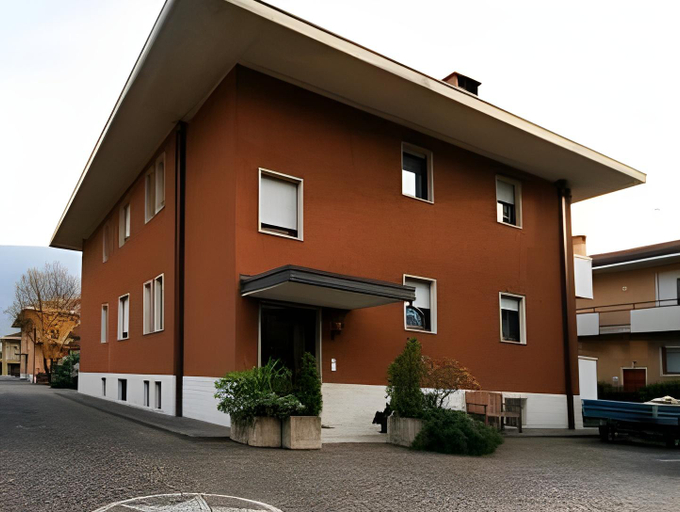 Others 5, Residence Franca B&B, Trento