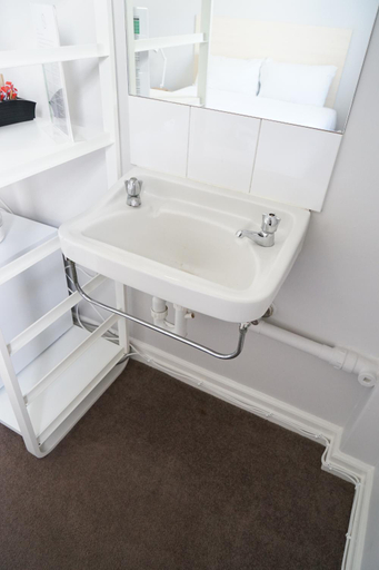 Bathroom 11