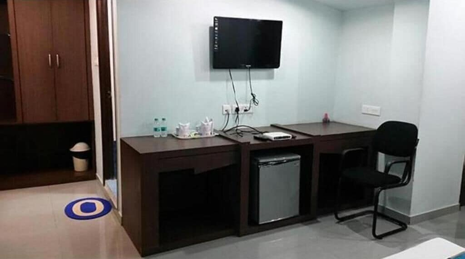 Others 4, VORA CORPORATE INN, Nagpur