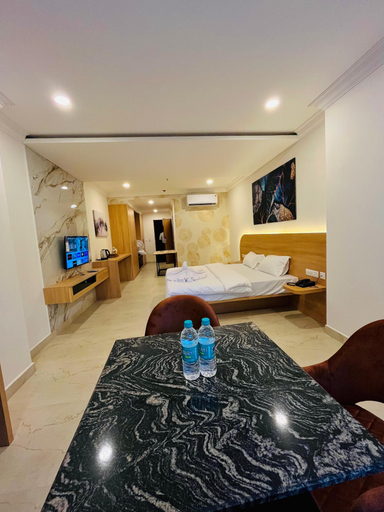 Bedroom 3, The High-Point Inn & Suites, Udupi