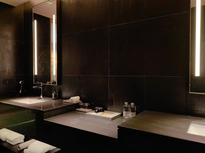 Bathroom 5