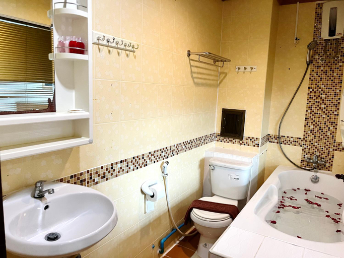 Bathroom 4, PATONG LAMAI RESIDENCE, Pulau Phuket