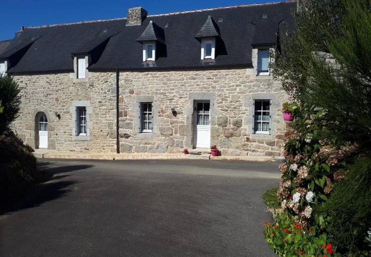 Others 3, Chambre d'hotes Ty Braz 19 Tilibrennou 29690 BERRIEN, Finistère
