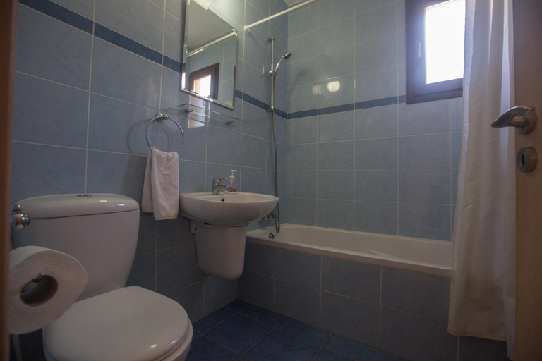 Bathroom 5, Napiana Apartments