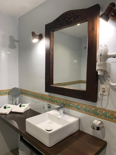 Bathroom 3, El Jardin del Laurel - only adults -, Salamanca