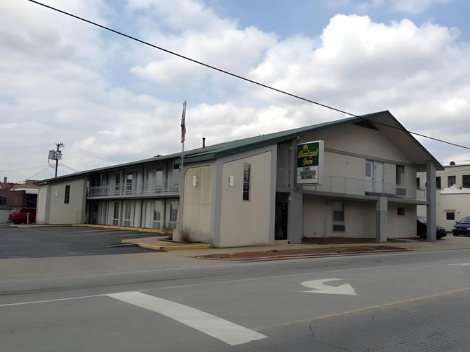 Others 5, Budget Inn - Washington, Daviess