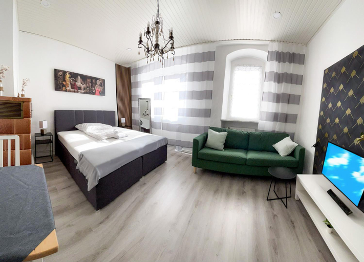 Bedroom 1, Historisches Haus am Fuße der Festung Ehrenbreitstein am schonen Rhein, Koblenz