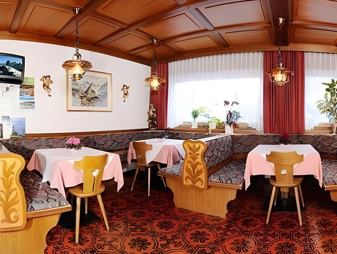 Food & Drinks 3, Luxury B&B August, Bolzano