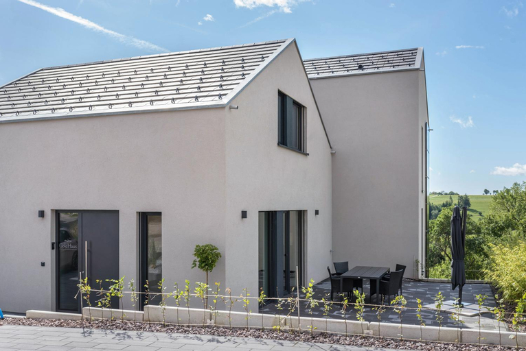 Exterior 5