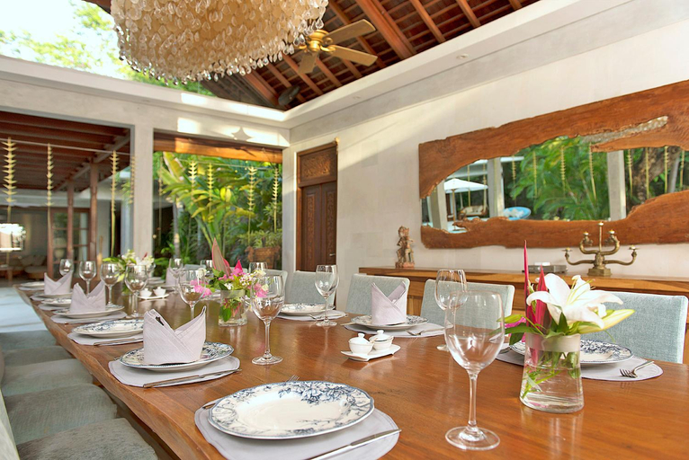 Food & Drinks 5, LataLiana Seminyak, Badung