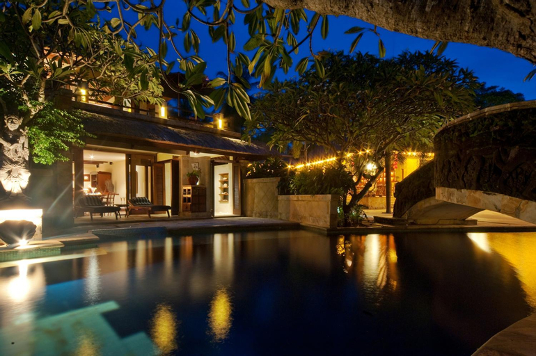 Swimming Pool 11