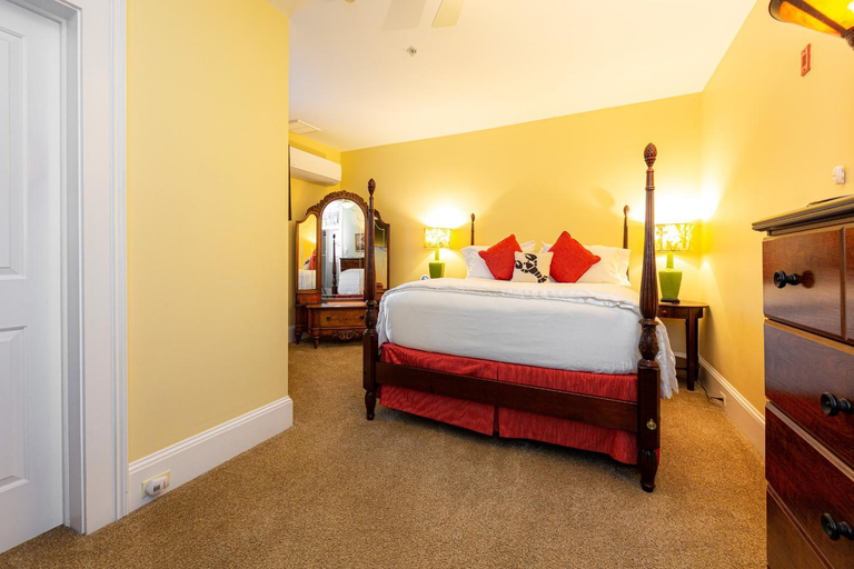 Bedroom 12