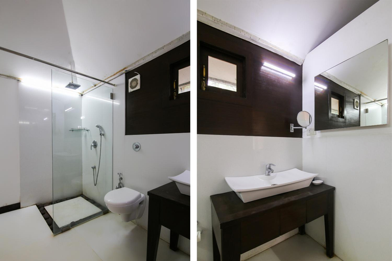 Bathroom 4, Marbela Beach Resort, North Goa