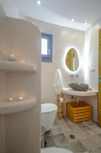 Bathroom 2, Asterias Studios, South Aegean