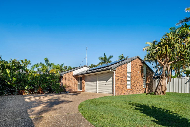 Sandy Dunes Retreat Pet-Friendly Wurtulla Home, Caloundra - Kawana
