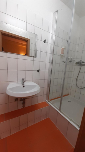 Bathroom 4, Gastehaus Zu Herrenwiesen, Heidelberg