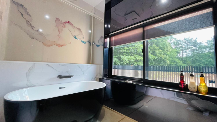 Bathroom 6