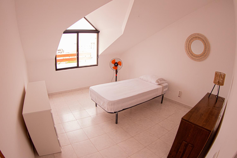 Others 3, Villa PalMarina, Praia
