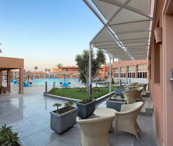 Food & Drinks, Vai by Romance Hotel & Aqua Park, 'Ataqah