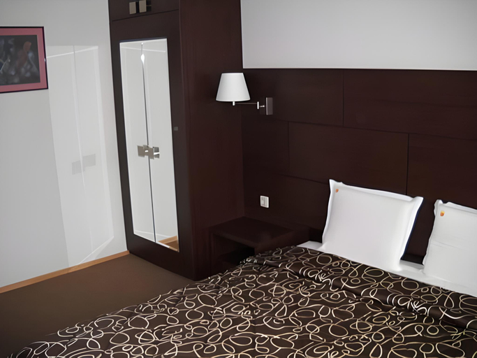 Bedroom 2, Hotel Kardinal, Blagoevgrad