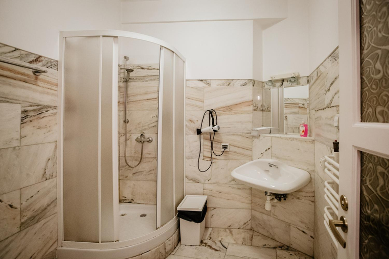 Bathroom 4, Green Wood Apartament Stara Ochota, Warsaw