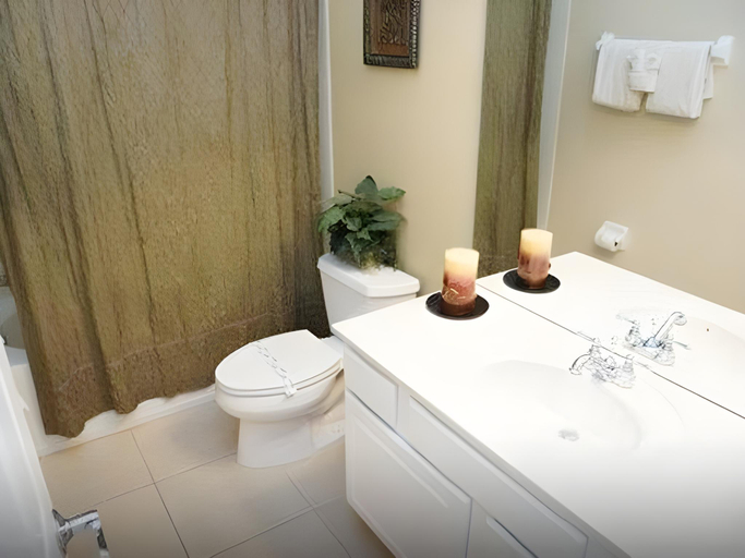 Bathroom 1, Orlando Escape, Orange