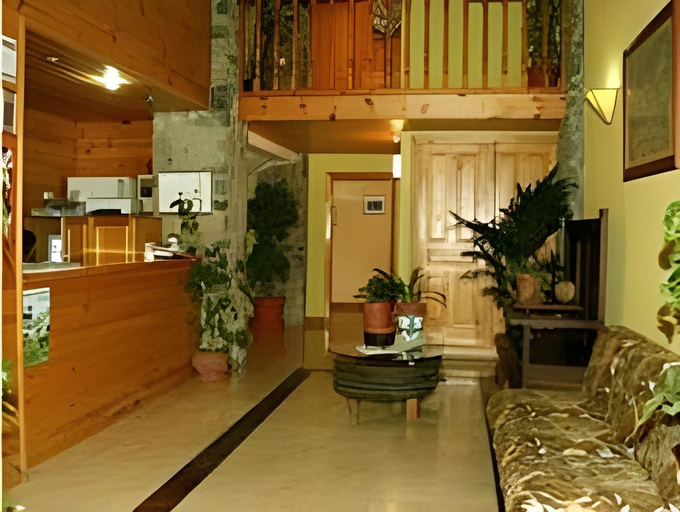 Others 4, Hotel Eriste, Huesca