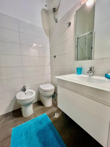 Bathroom 3, La Terrazza a San Pietro, Rome