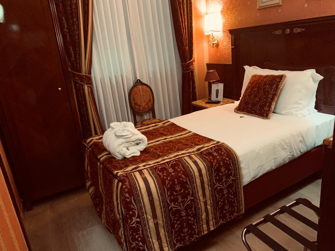 Bedroom 8