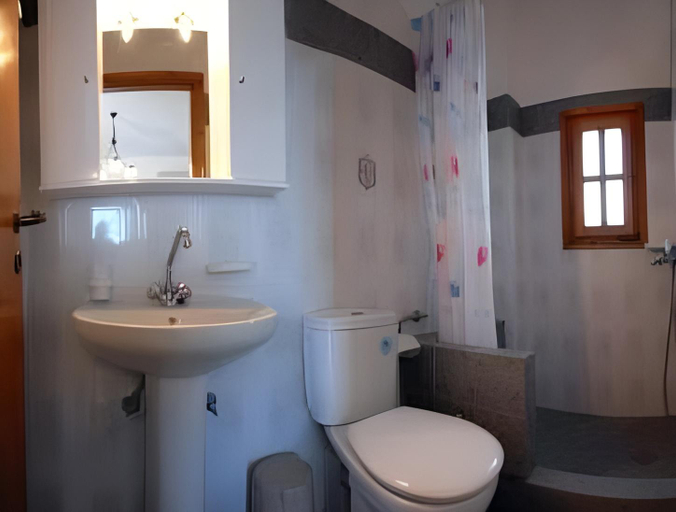 Bathroom, Sofia Studios, South Aegean