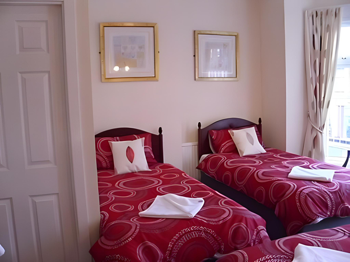 Bedroom, Four Seasons Guest House, Blackpool