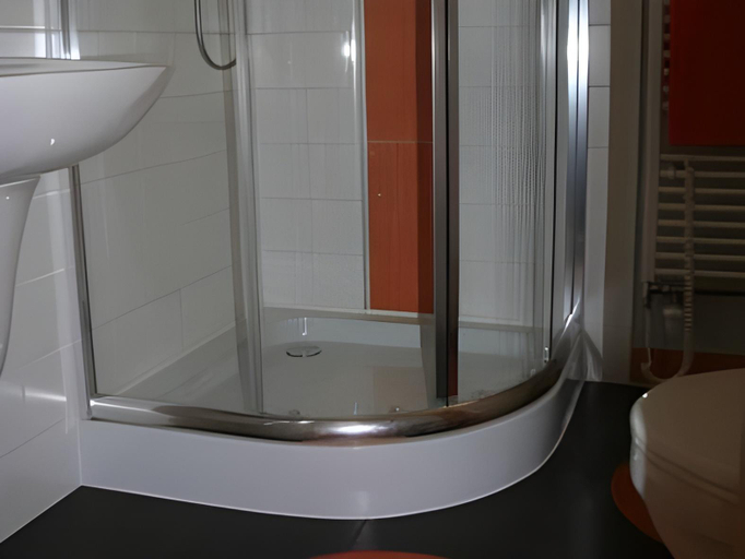 Bathroom 4, Refugio, Ústí nad Labem