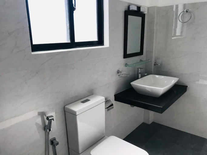 Bathroom 2, Mariner's Beach Villa, Ambalangoda