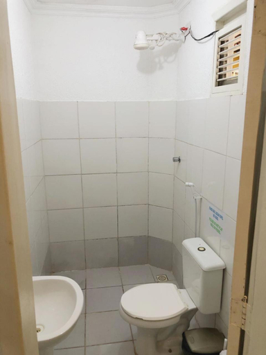 Bathroom 3, Recanto do Riacho, Barreirinhas
