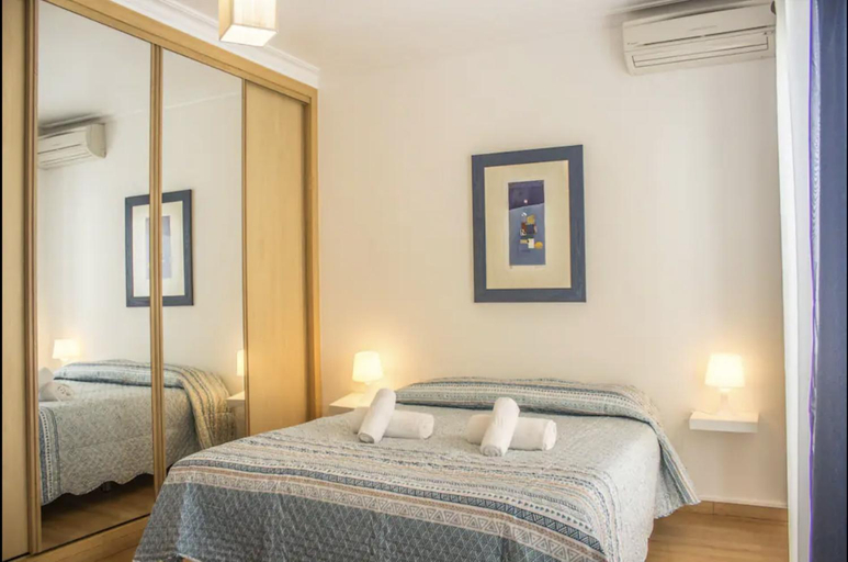 Bedroom 2, Blife Santya private rooms, Olhão
