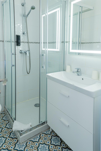 Bathroom 3, Hotel de la Mairie, Finistère