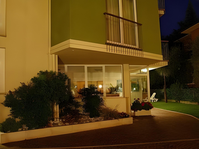 Exterior view 3, Residence Paradise, Trento