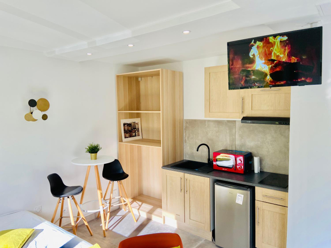 Dining Room 4