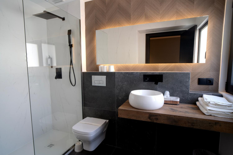 Bathroom 3, HOTEL RIO LEA, Lugo