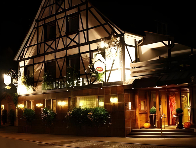 Exterior & Views 1, Romantik Landhotel 3Kronen, Erlangen-Höchstadt