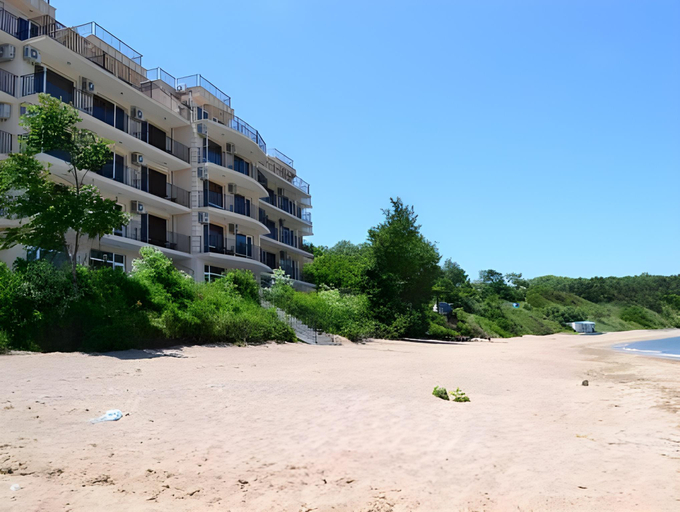 Others 3, Villa Maria 2, Sozopol