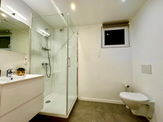 Others 5, Luxury Suites Mons by Rikas Hotels, Hainaut