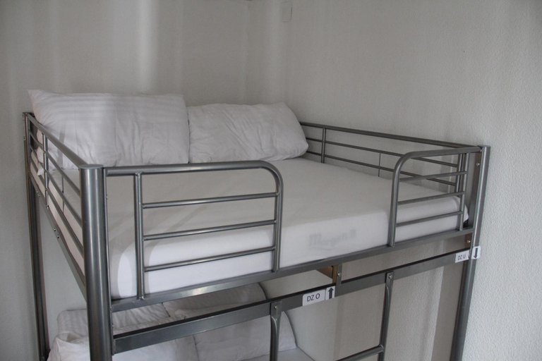 Bedroom 2, Stay2Night Hostel, Zürich
