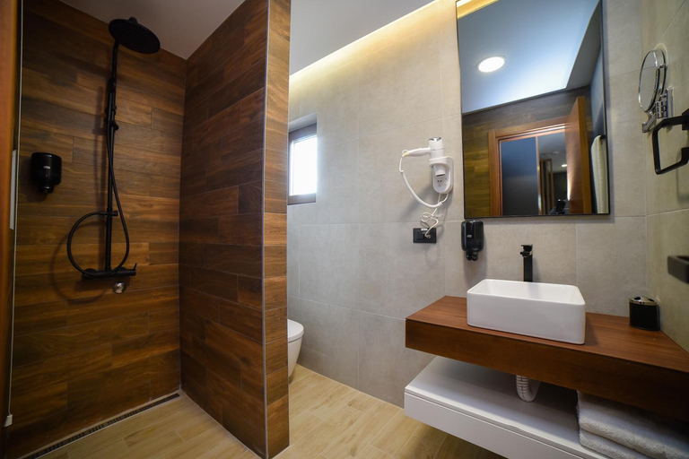 Bathroom, Hotel Lakeside, Čajetina