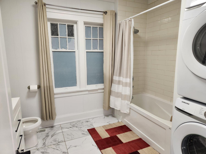 Bathroom 3, Classic Home, Niagara