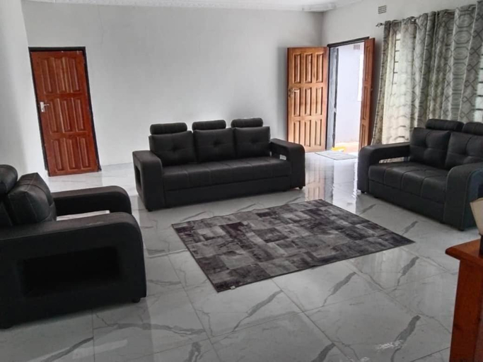Others 4, Radiant lodge, Lusaka