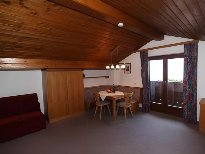 Others 4, Haus Buchhammer, Landeck