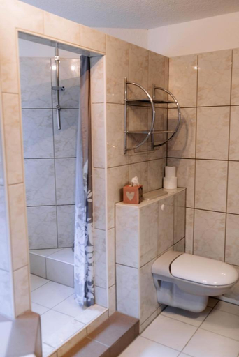 Others 2, Moderne Landwohnung - Pension - Top Lage, Konstanz